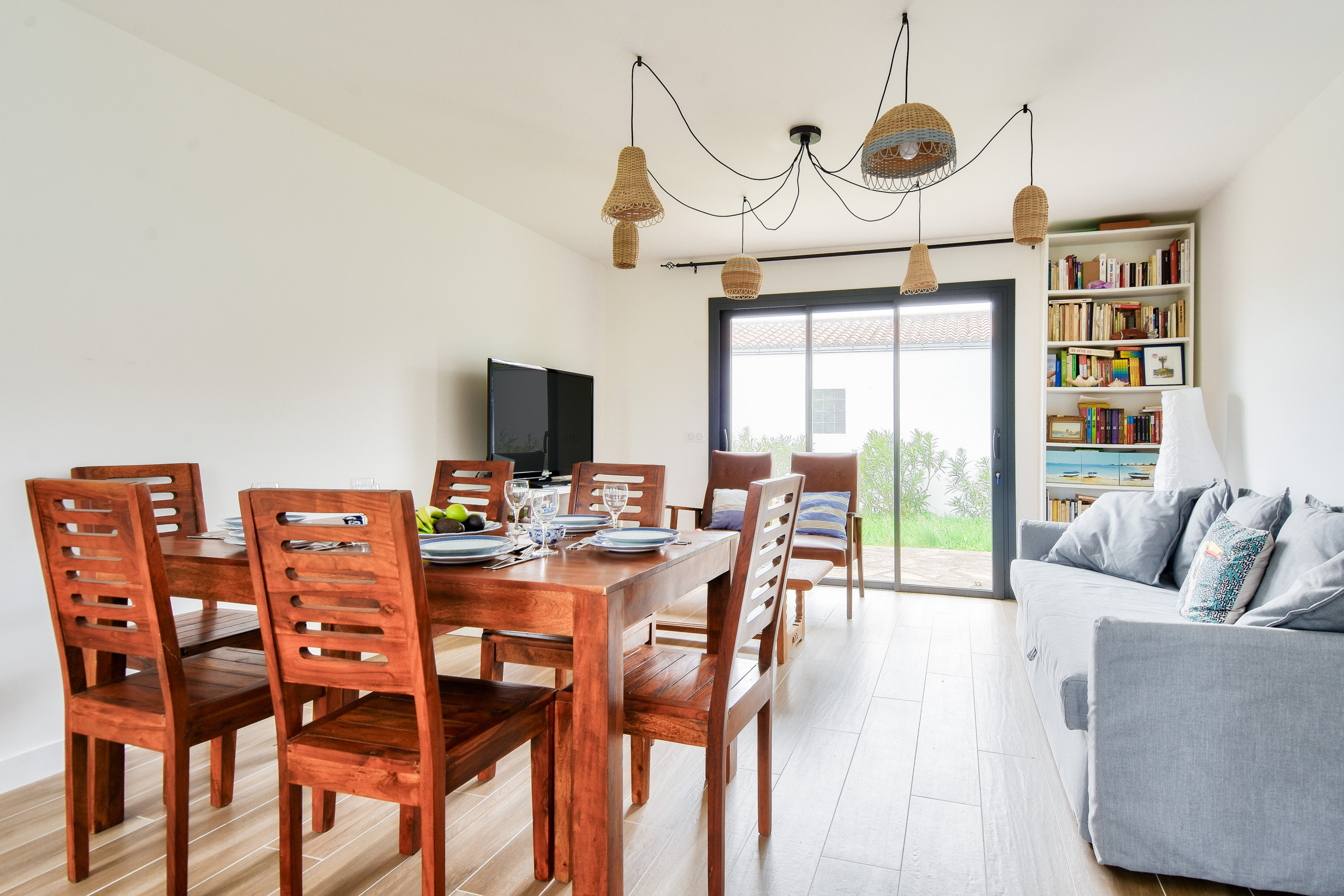  in La Guérinière - House for 6 with garden - 800 m from the beach