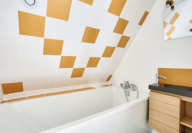 Apartment in Dinard - Duplex for 6 in the city center - 150m from the beach Apartment in Dinard - Duplex for 6 in the city center - 150m from the beach