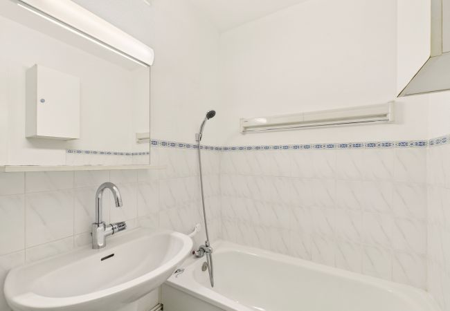 Apartment in Saint-Hilaire-de-Riez - Sea view - terrace - 2 adults and 2 children Apartment in Saint-Hilaire-de-Riez - Sea view - terrace - 2 adults and 2 children