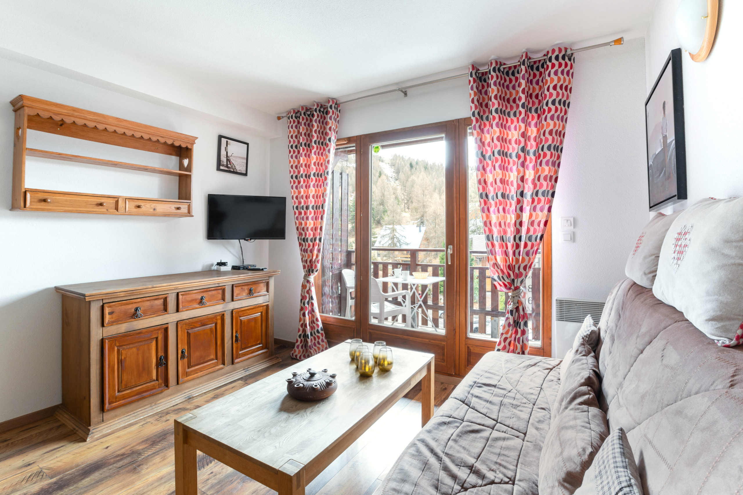  in Le Dévoluy - In the heart of the resort, for 8 people