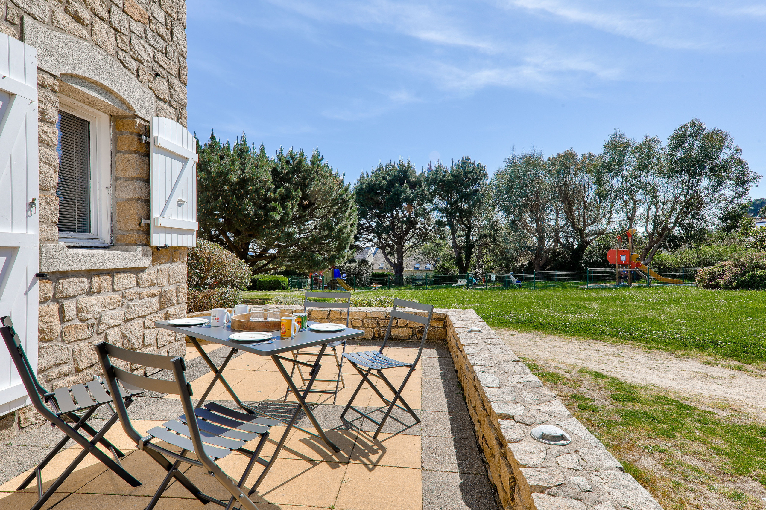  in Arzon - Ideal for 4 adults and 1 child, 300m from the beach