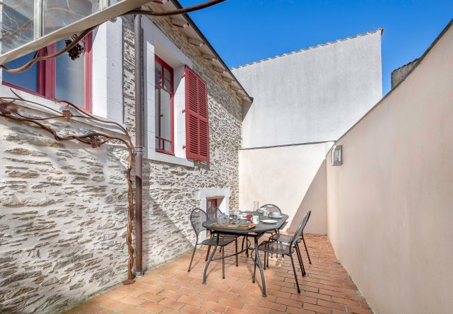 Terraced House in Pornic - Close to port & beaches - Terrace - House for 5