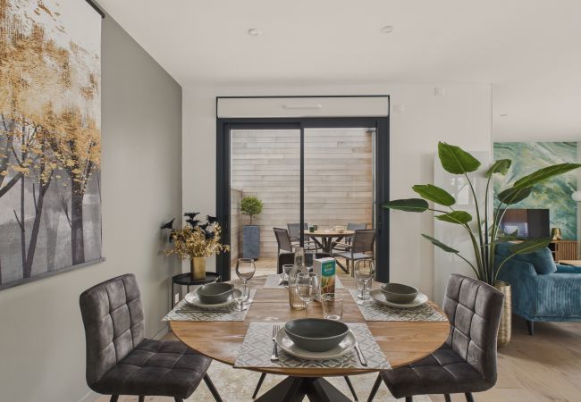 House in Saint-Gilles-Croix-de-Vie - Jacuzzi, terrace, house in the center city for 4 House in Saint-Gilles-Croix-de-Vie - Jacuzzi, terrace, house in the center city for 4