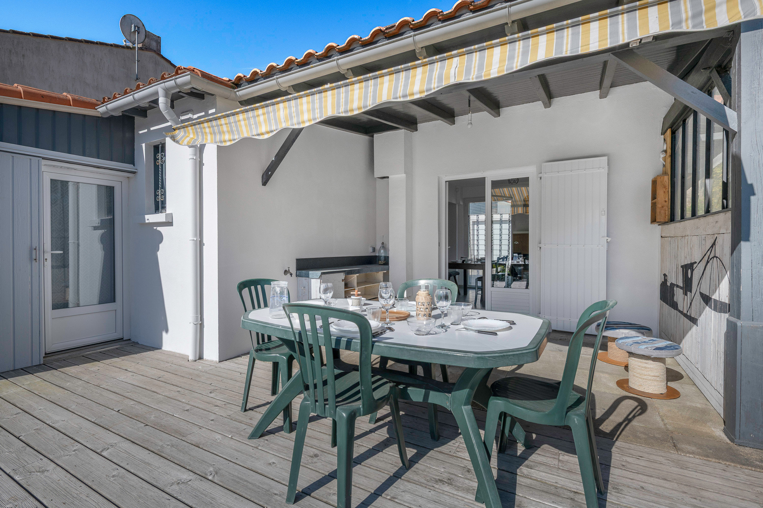  in Pornic - 300m from the sea house + garden + swimming pool for 4