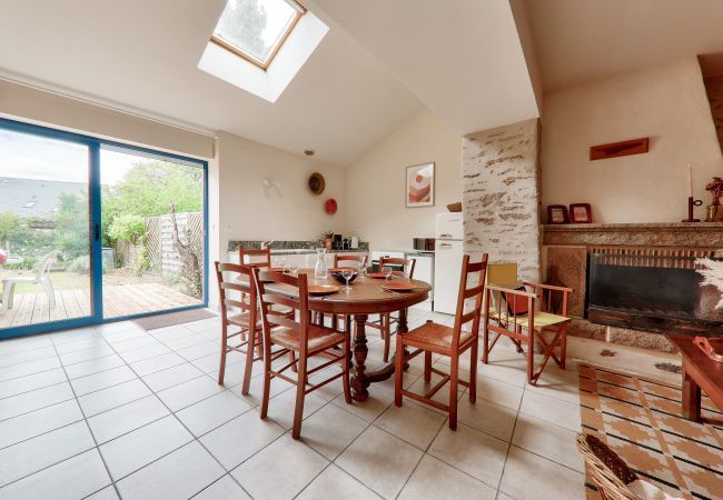 House in Saint-Gildas-de-Rhuys - House for 6 adults/2 children with garden House in Saint-Gildas-de-Rhuys - House for 6 adults/2 children with garden