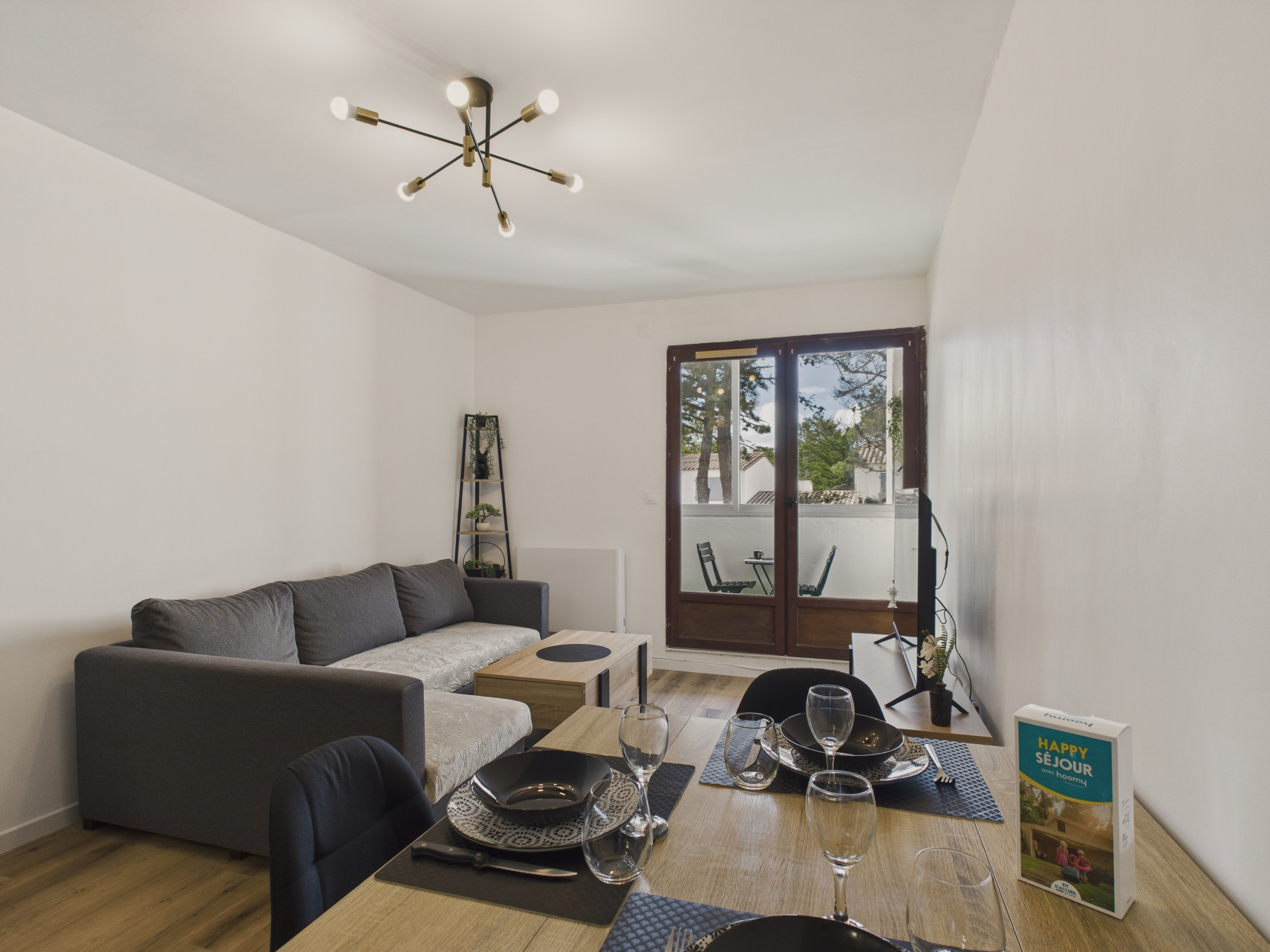  in Saint-Hilaire-de-Riez - 200m from the sea - Apartment for 4 with balcony