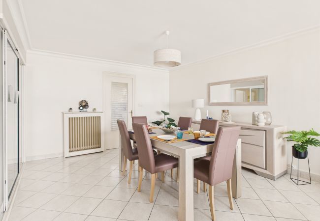 Apartment in Pornichet - Sea view - Apartment for 6 - 5 m from the beach Apartment in Pornichet - Sea view - Apartment for 6 - 5 m from the beach