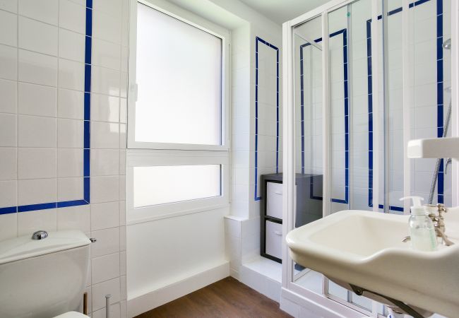 House in Dinard - 300 m from the beach, terrace, superb house for 4 House in Dinard - 300 m from the beach, terrace, superb house for 4