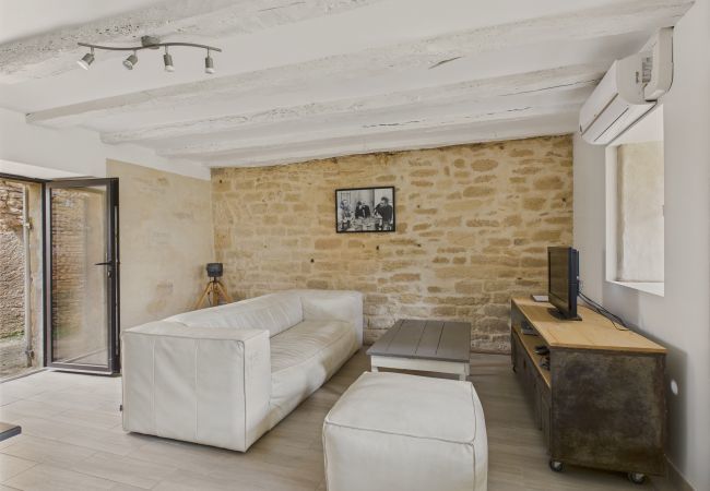 House in Saint-Léon-sur-Vézère - House for 5 with outdoor courtyard in the center