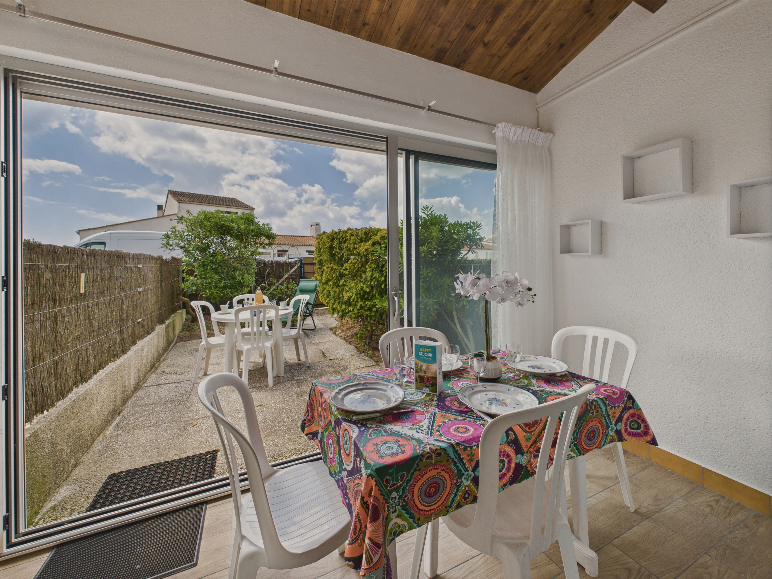  in Longeville-sur-Mer - 50m from beach - Apartment for 5 - Terrace