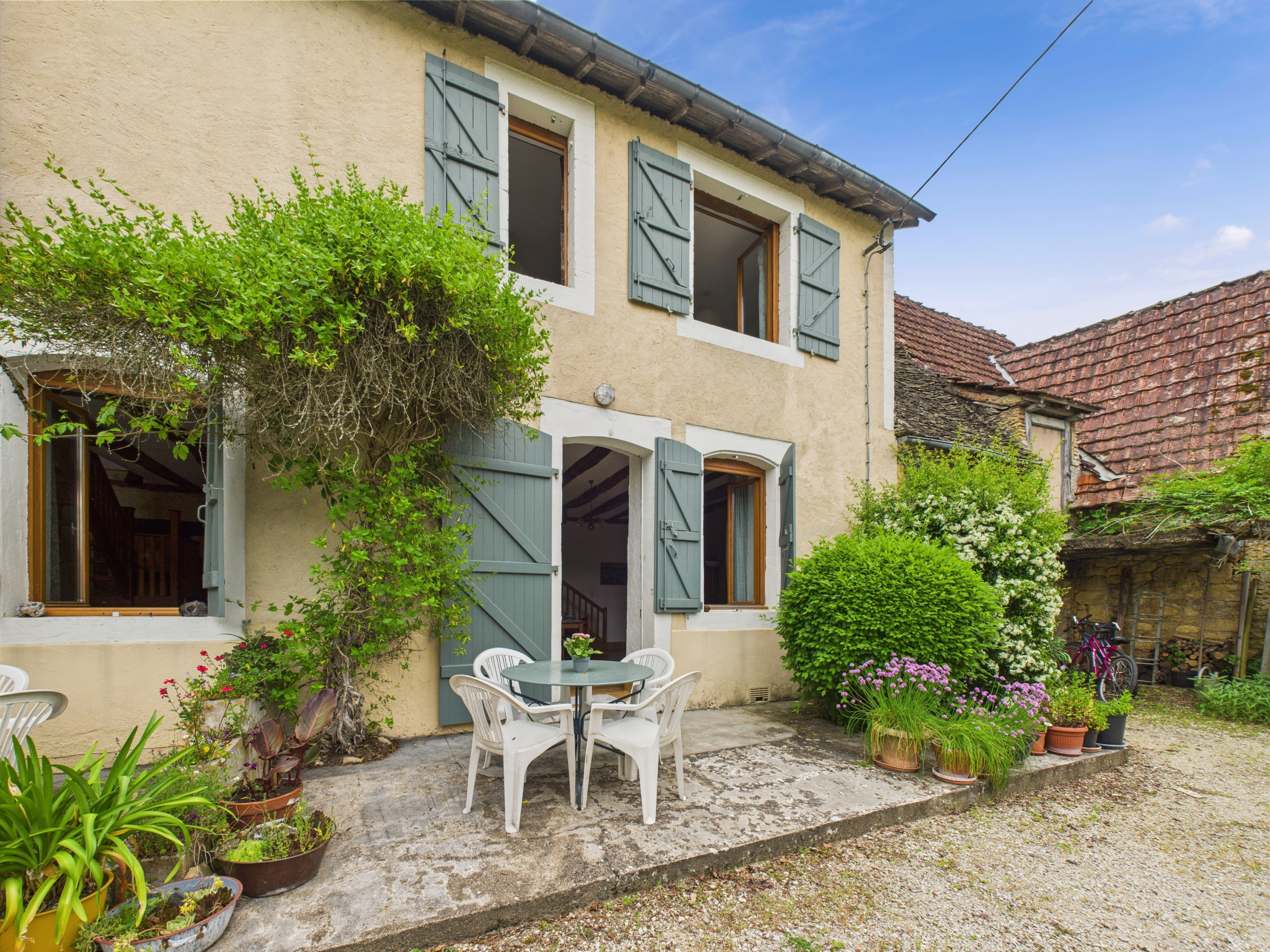 in Montignac - Semi-detached cottage - shared pool - 4 people