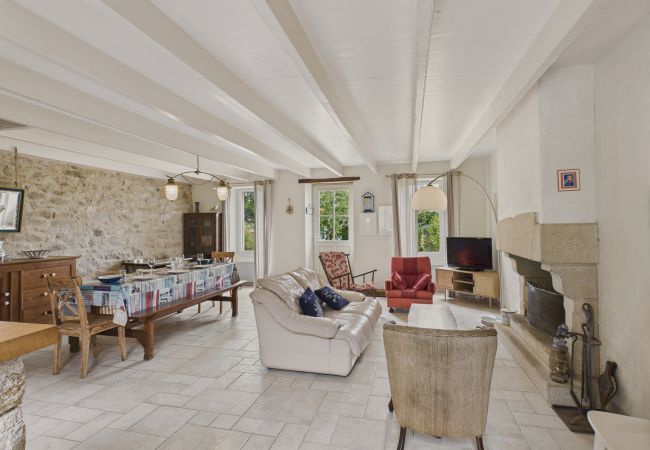 House in Saint-Gildas-de-Rhuys - Breton house for 4 adults and 3 children House in Saint-Gildas-de-Rhuys - Breton house for 4 adults and 3 children