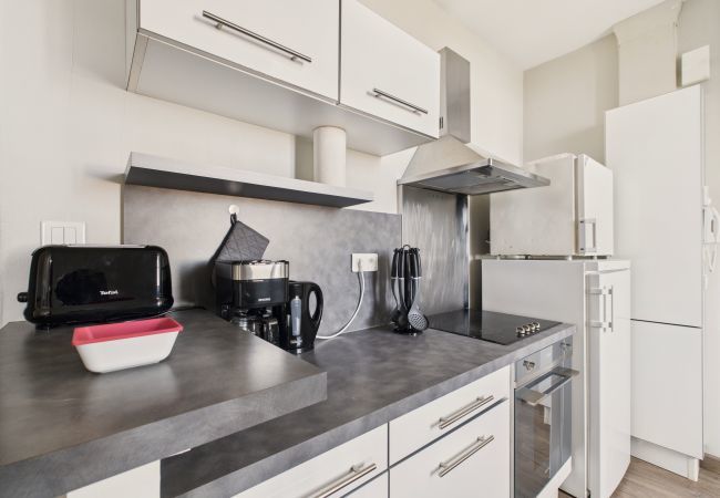 Apartment in Saint-Gilles-Croix-de-Vie - Apartment for 4 with ocean view Apartment in Saint-Gilles-Croix-de-Vie - Apartment for 4 with ocean view