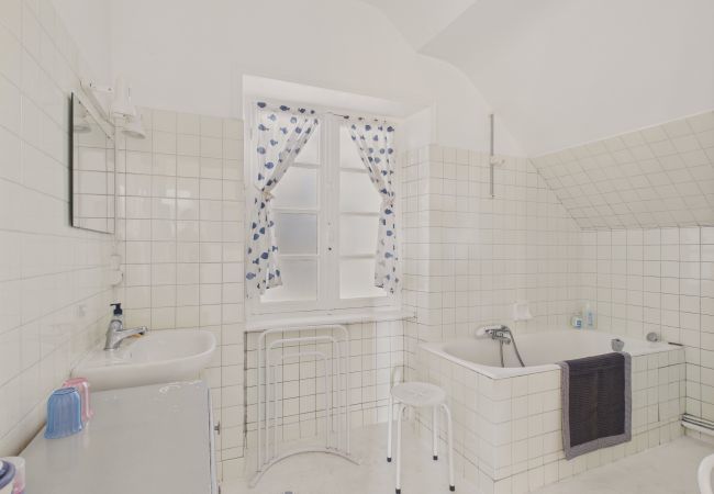 House in Bénodet - Sea view – house for 4 adults and 3 children House in Bénodet - Sea view – house for 4 adults and 3 children