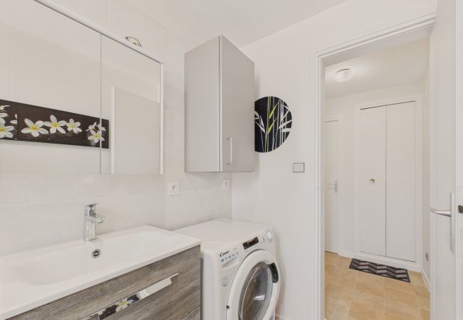 Apartment in Les Sables-d´Olonne - At 250m from the main beach, apartment for 4 Apartment in Les Sables-d´Olonne - At 250m from the main beach, apartment for 4