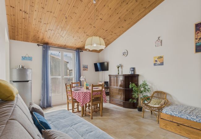 Apartment in Les Sables-d´Olonne - At 250m from the main beach, apartment for 4 Apartment in Les Sables-d´Olonne - At 250m from the main beach, apartment for 4