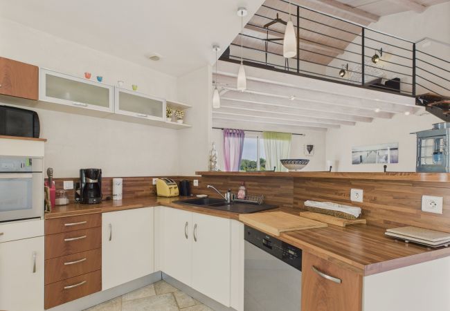 House in Longeville-sur-Mer - Colorful family home with garden for 6 House in Longeville-sur-Mer - Colorful family home with garden for 6