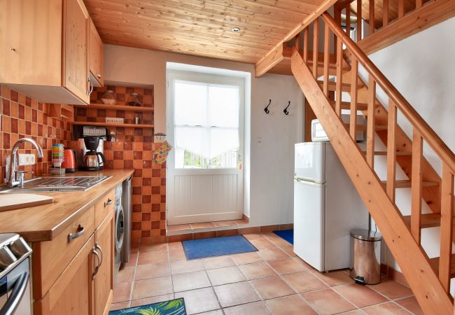Studio in L'Epine - 300m from the beach - house with garden for 3 Studio in L'Epine - 300m from the beach - house with garden for 3
