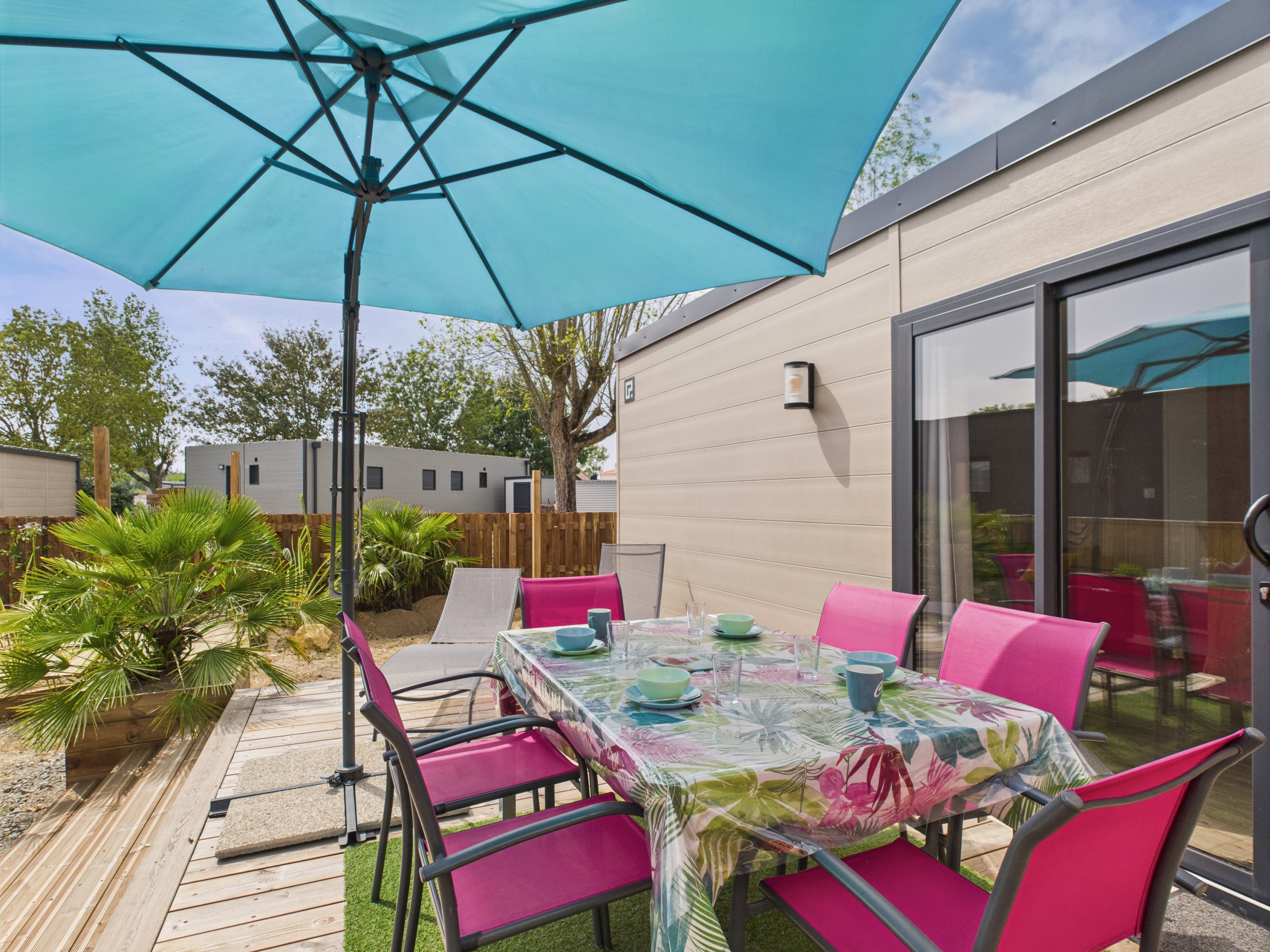 Villa in Saint-Gilles-Croix-de-Vie - Shared heated swimming pool - chalet for 4