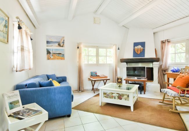 House in Noirmoutier-en-l´Ile - 500 m from the beach - garden - house for 6 House in Noirmoutier-en-l´Ile - 500 m from the beach - garden - house for 6