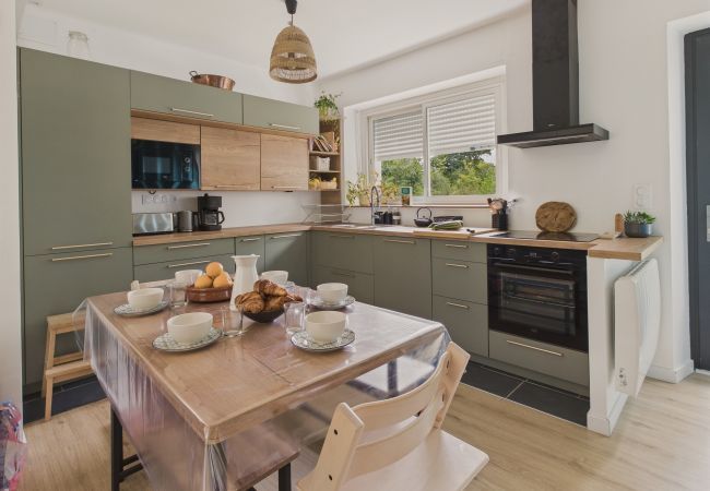 House in Fouesnant - Lovely house for 6 – Large garden and barbecue House in Fouesnant - Lovely house for 6 – Large garden and barbecue