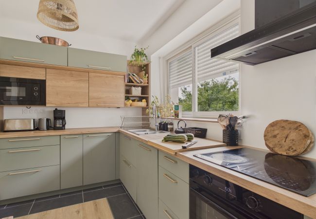 House in Fouesnant - Lovely house for 6 – Large garden and barbecue House in Fouesnant - Lovely house for 6 – Large garden and barbecue