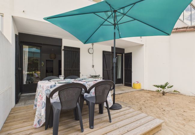 Apartment in Saint-Hilaire-de-Riez - 200m from the beach, terrace, apartment for 4 Apartment in Saint-Hilaire-de-Riez - 200m from the beach, terrace, apartment for 4