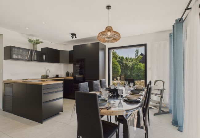 House in Saint-Gildas-de-Rhuys - Sea view – 500m from the beach – House for 10 House in Saint-Gildas-de-Rhuys - Sea view – 500m from the beach – House for 10