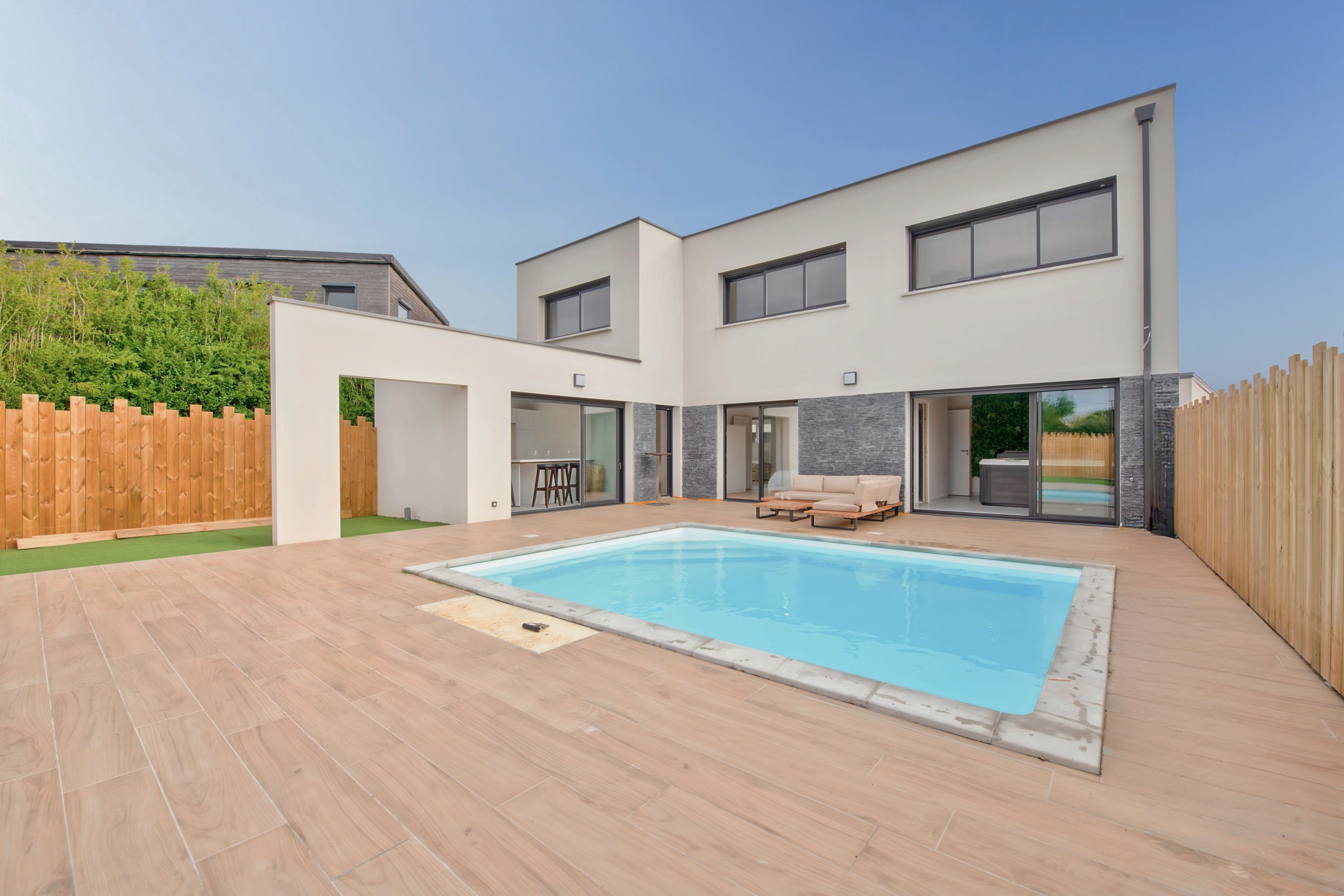  in Plouguerneau - Villa for 9 - Heated Pool - Jacuzzi - petanque 