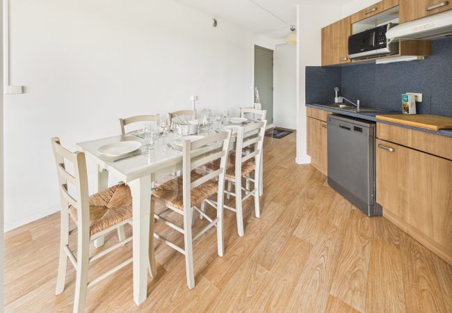 Apartment in Bénodet - Facing the Golf  – Apartment for 6 with Balcony Apartment in Bénodet - Facing the Golf  – Apartment for 6 with Balcony