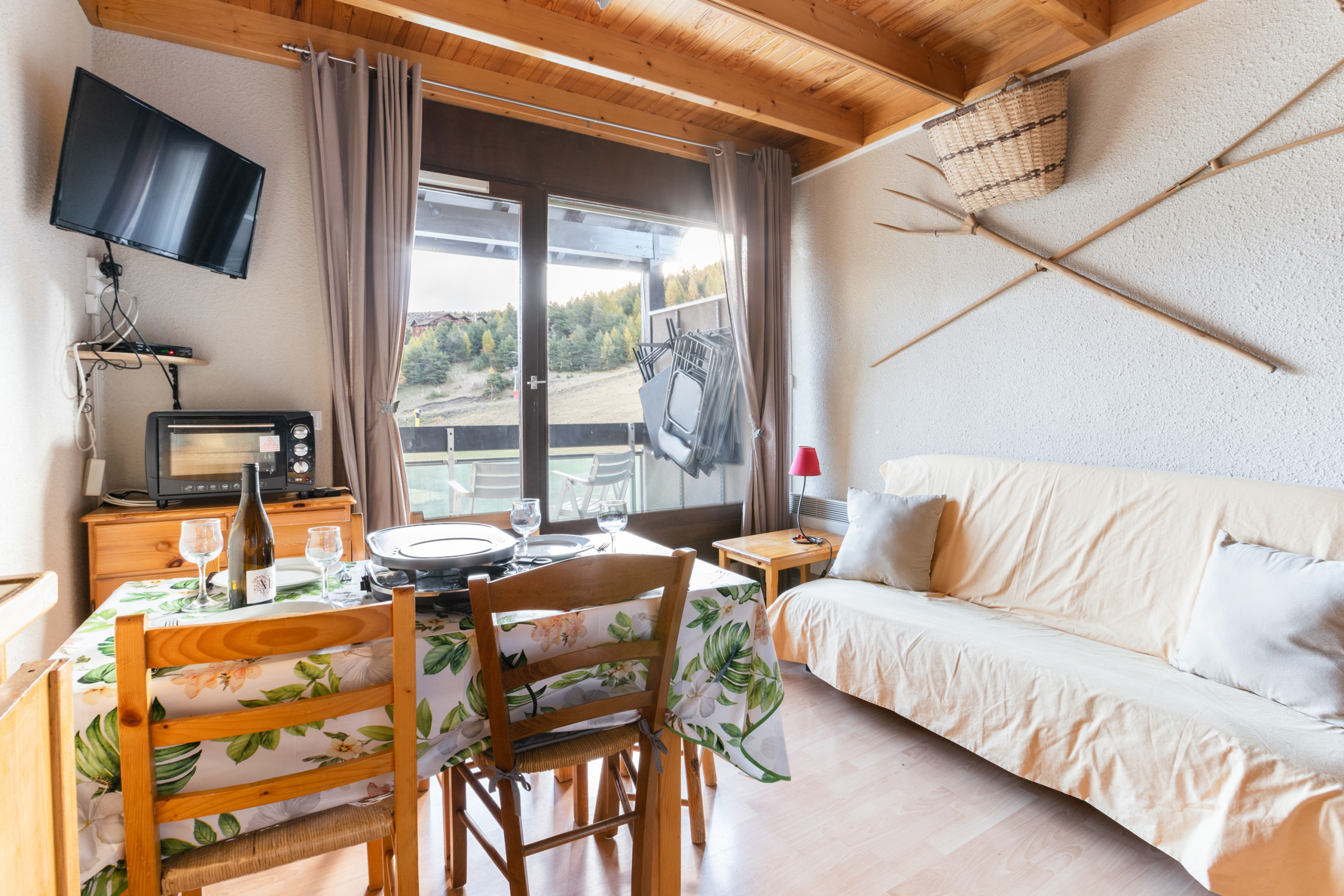  in Le Dévoluy - Ski-front apartment, sleeps 5