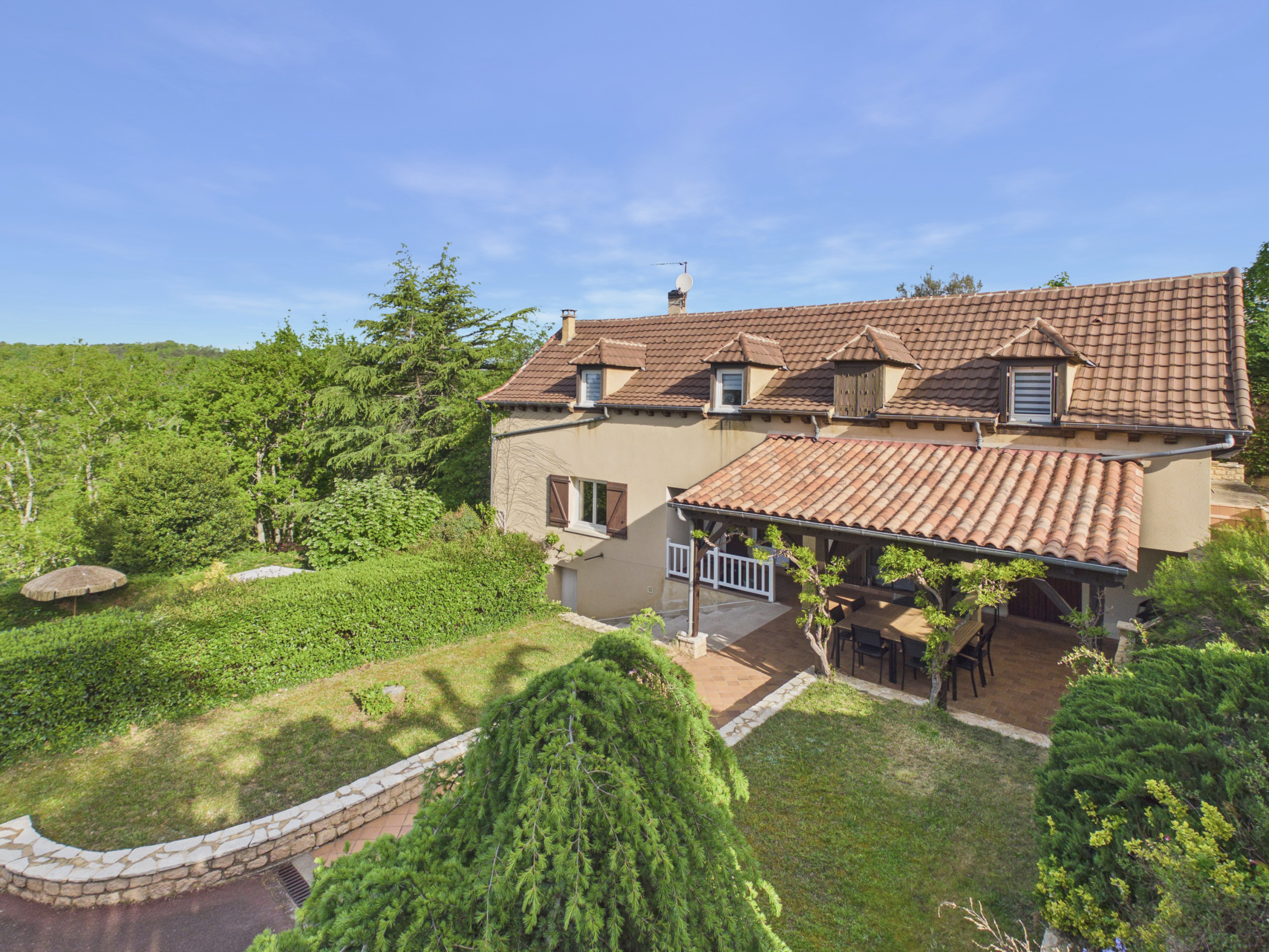  in Sarlat-la-Canéda - Spacious Family Home with Pool for 12