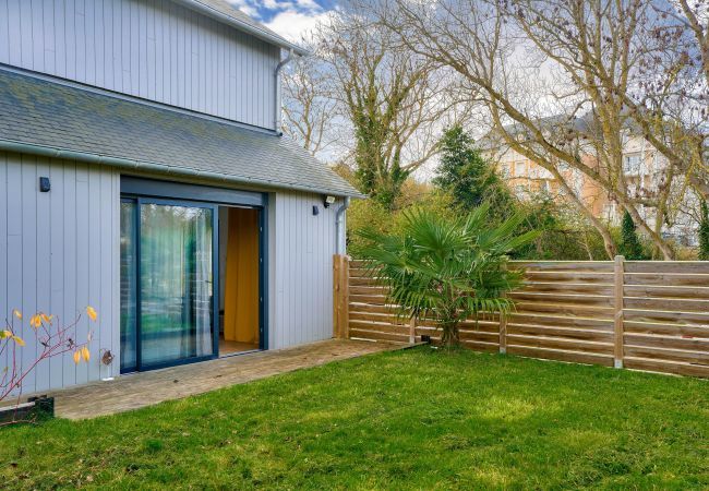 House in Dinard - 700 m from the beach, garden, house for 4