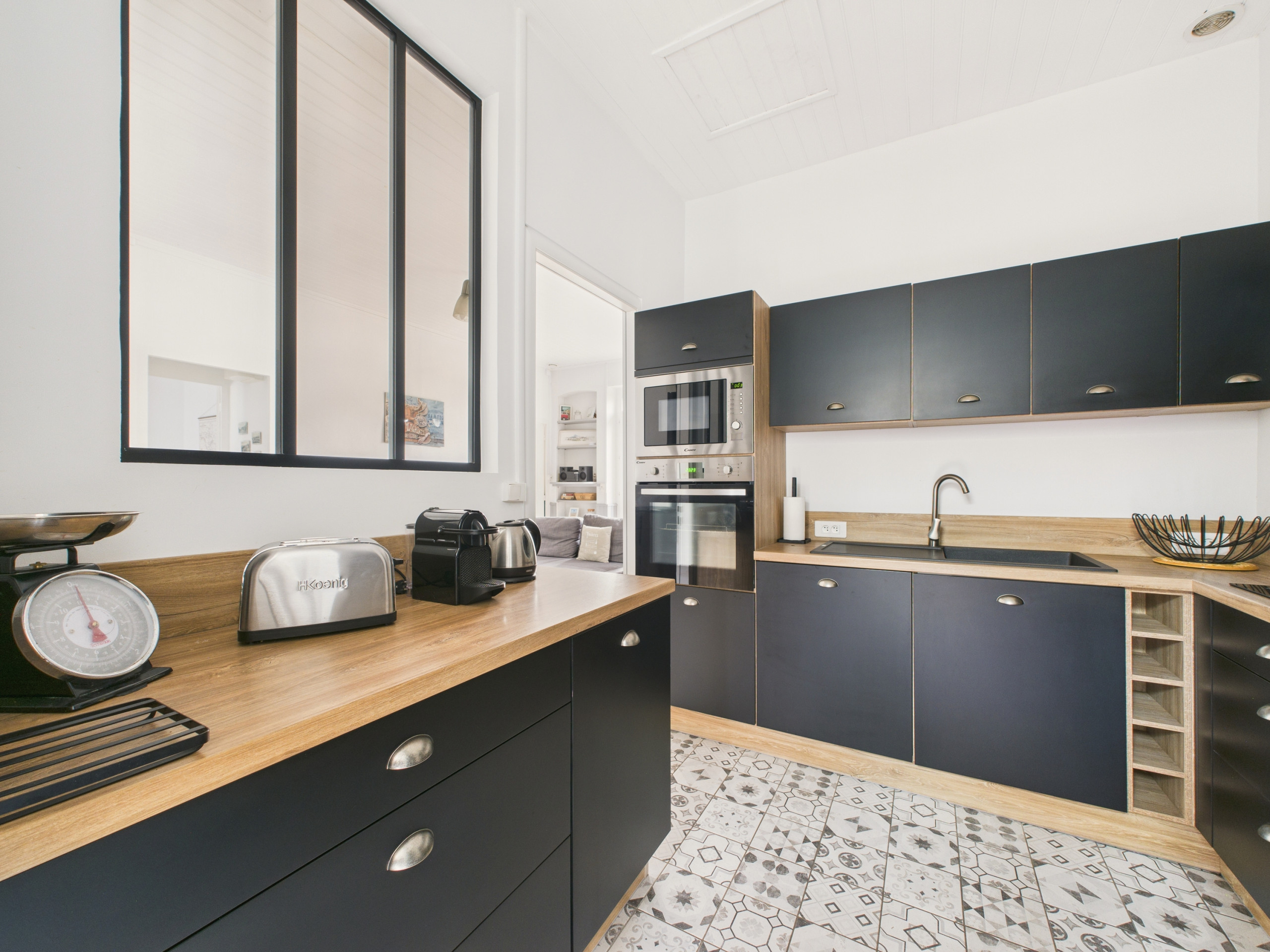  in Saint-Michel-Chef-Chef - House 50m from the sea, 8 adults 3 children