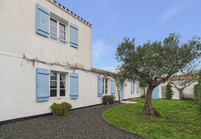 House in L'Epine - 500 m from the beach, garden, house for 8