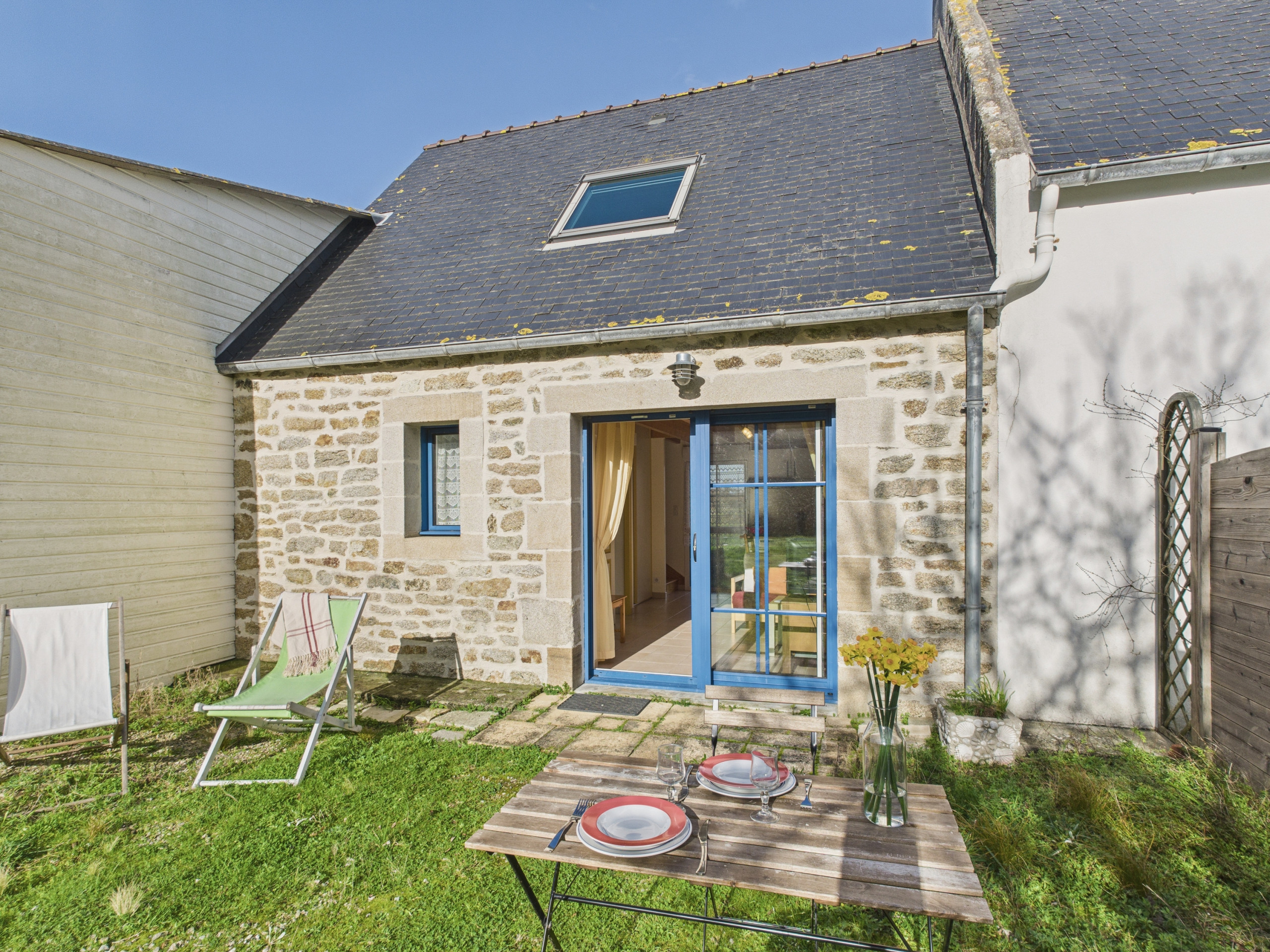  in Penmarch - Cozy cottage for 2 with garden near the beach