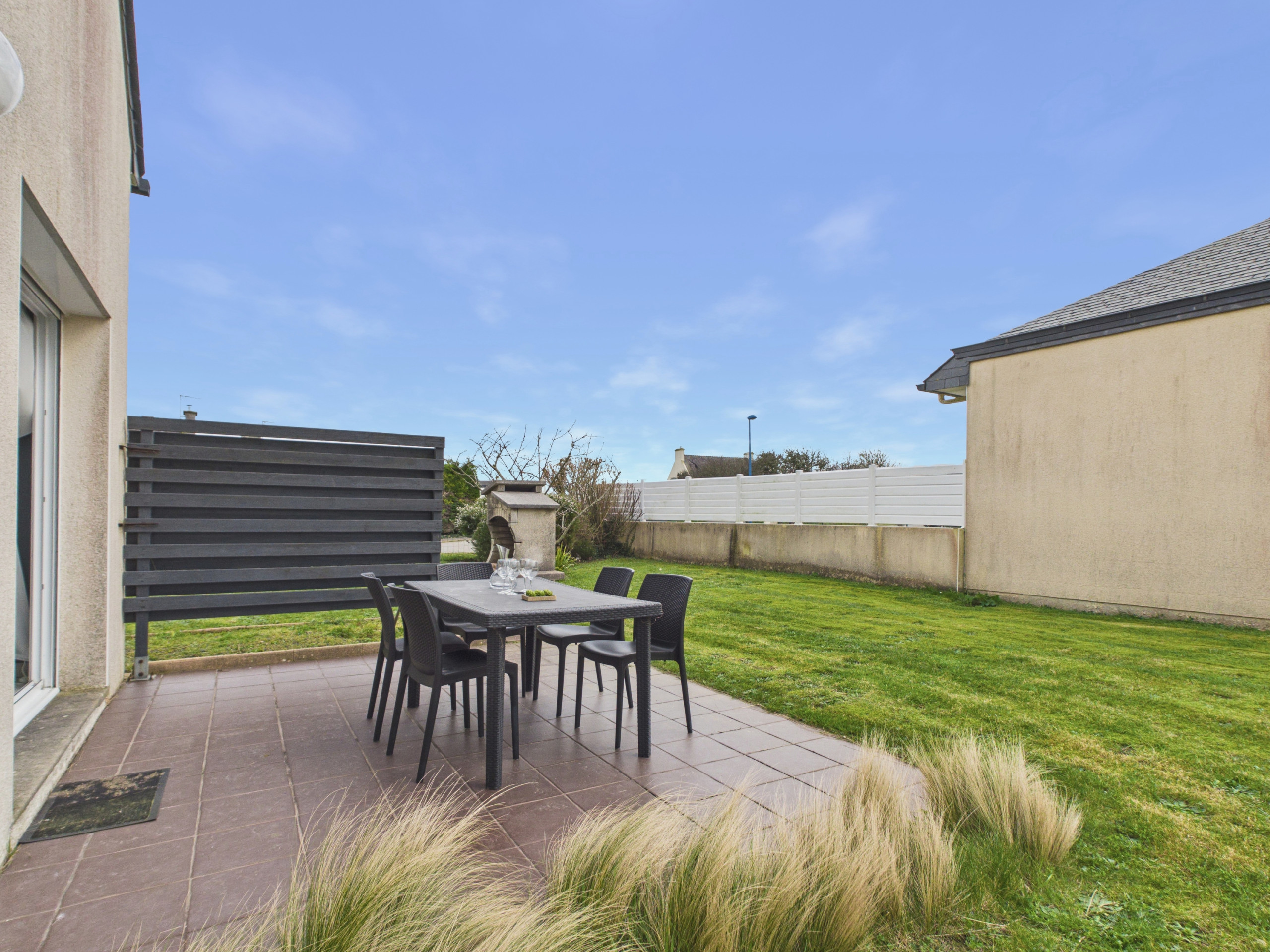  in Guissény - Beach 200m away, house for 6 with garden