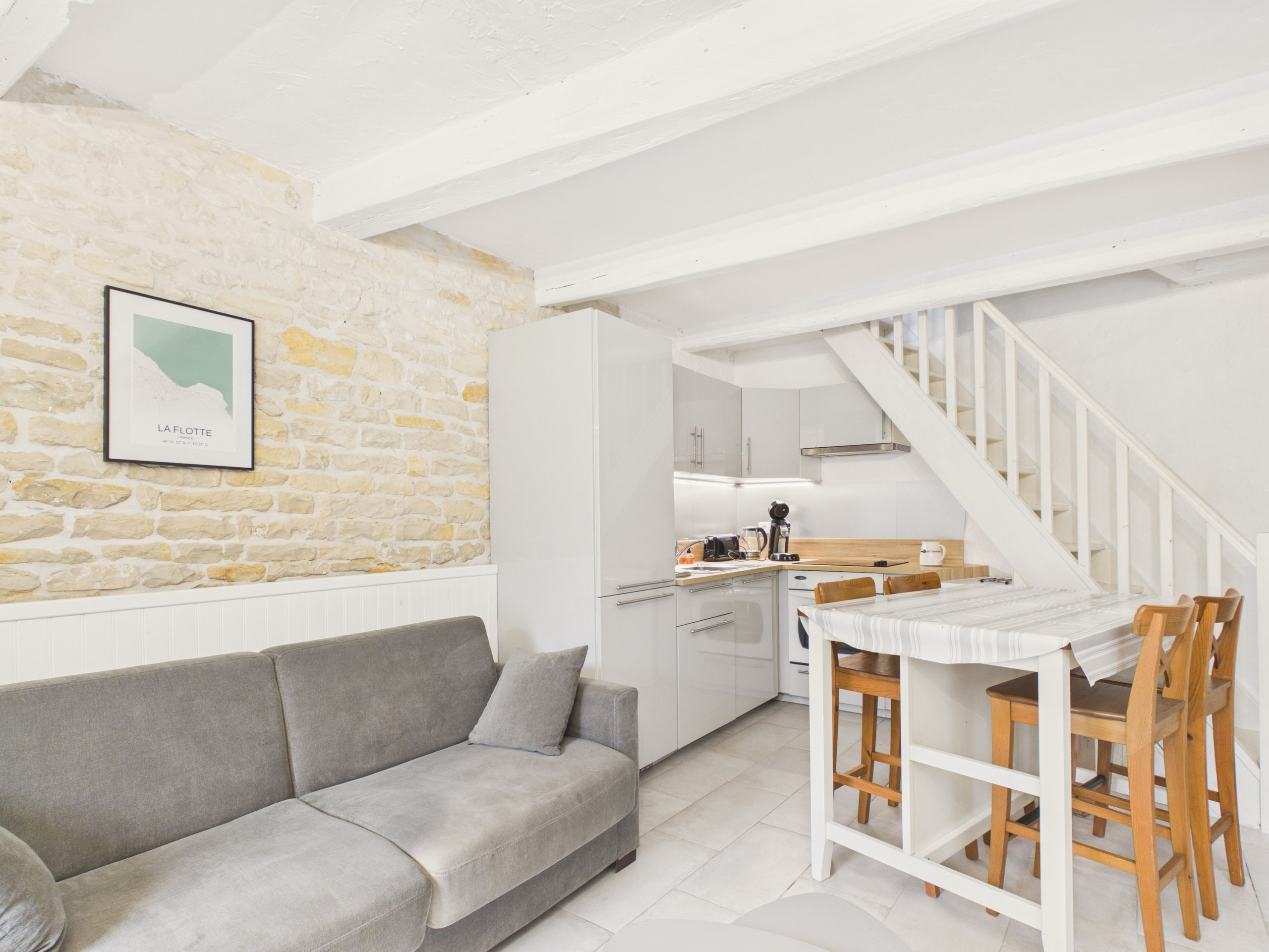  in La Flotte - 500m from the beach, studio for 4 in the very centre