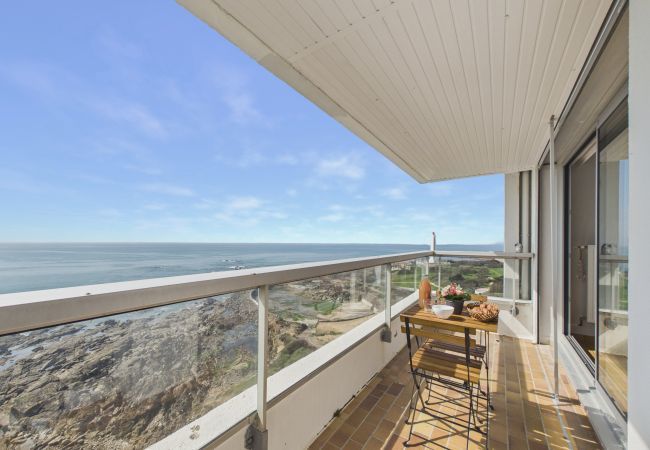 Apartment in Les Sables-d´Olonne - Apartment with a magnificent sea view for 4