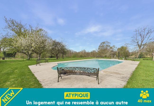 Cottage in Fanlac - La Sonnerie, nature cottage & shared pool
