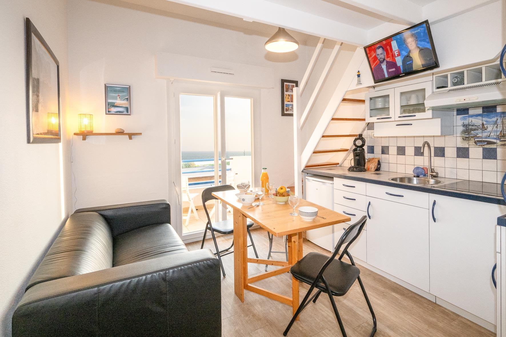  in Les Sables-d´Olonne - Stunning sea view for 2 adults / 2 children