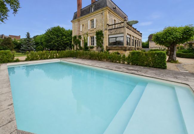House in Montignac - House for 13 with swimming pool in Montignac