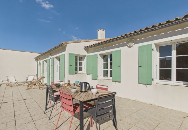 House in Saint-Clément-des-Baleines - Comfortable House & Garden for 6, Walkable
