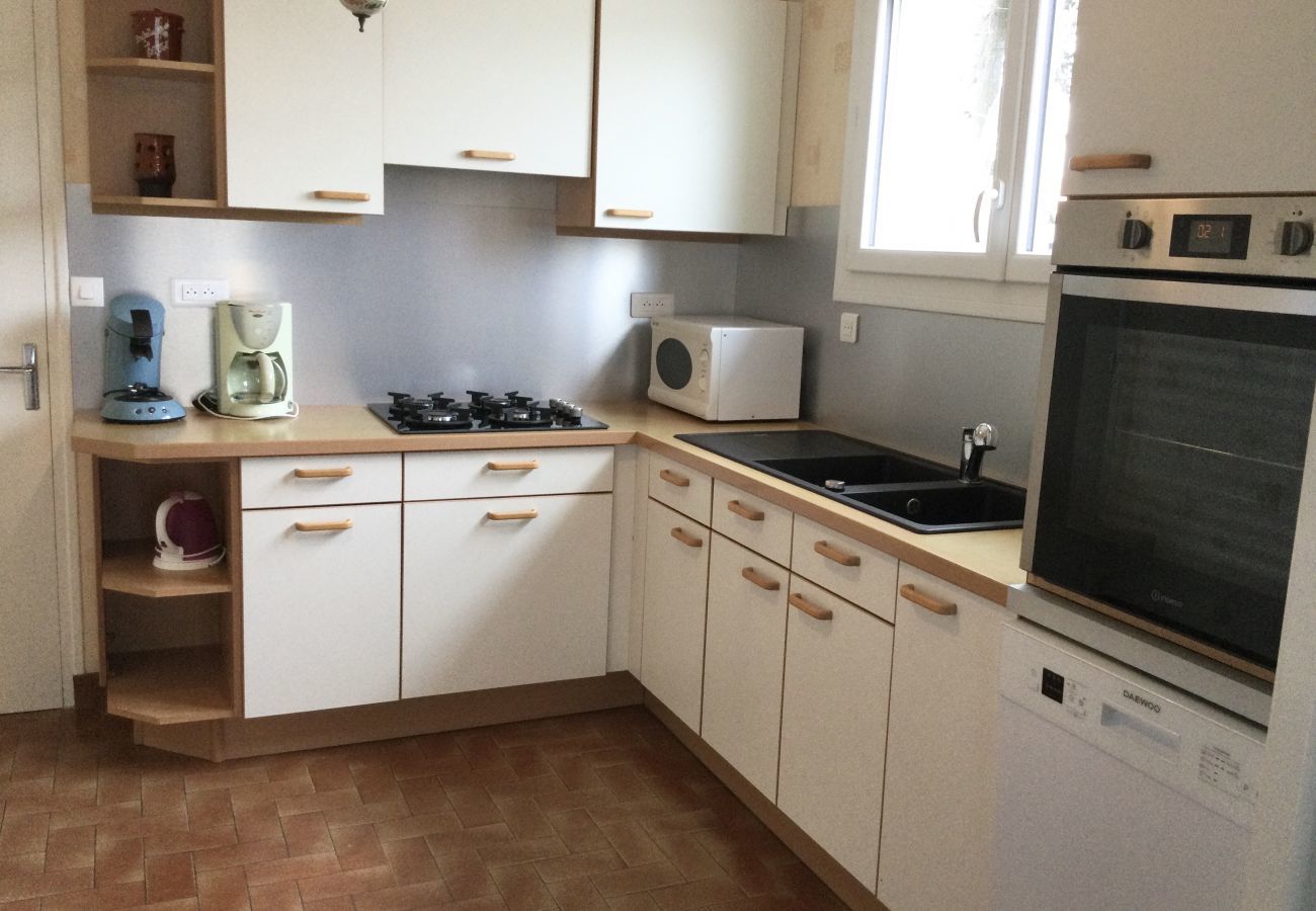House in Noirmoutier-en-l´Ile - House for 4 - Garden - 400m from Lutins beach
