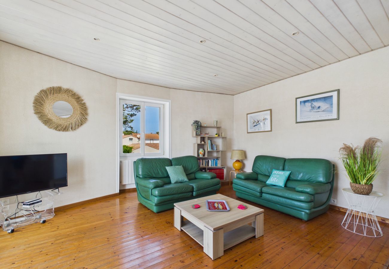 House in Bretignolles-sur-Mer - House for 6 - garden and terrace - 300m beach