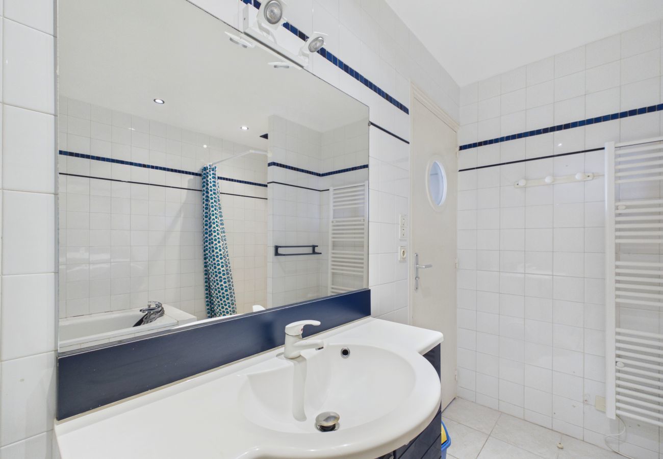 House in Bretignolles-sur-Mer - House for 6 - garden and terrace - 300m beach