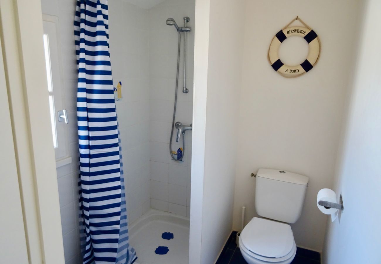 Villa in Saint-Jean-de-Monts - Large villa for 8 with swimming pool