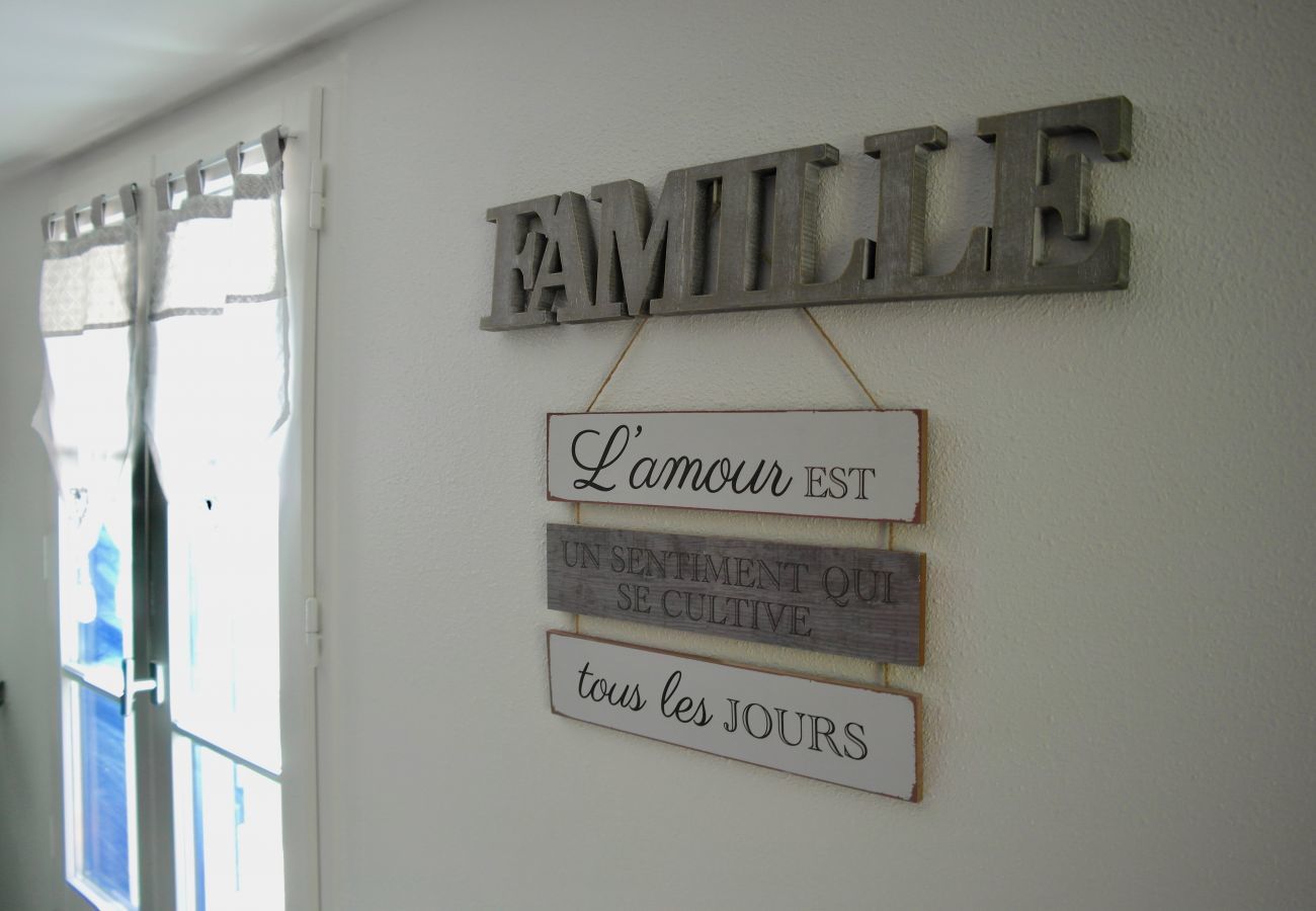 House in Saint-Hilaire-de-Riez - House for 5, close to the beach, shared pool