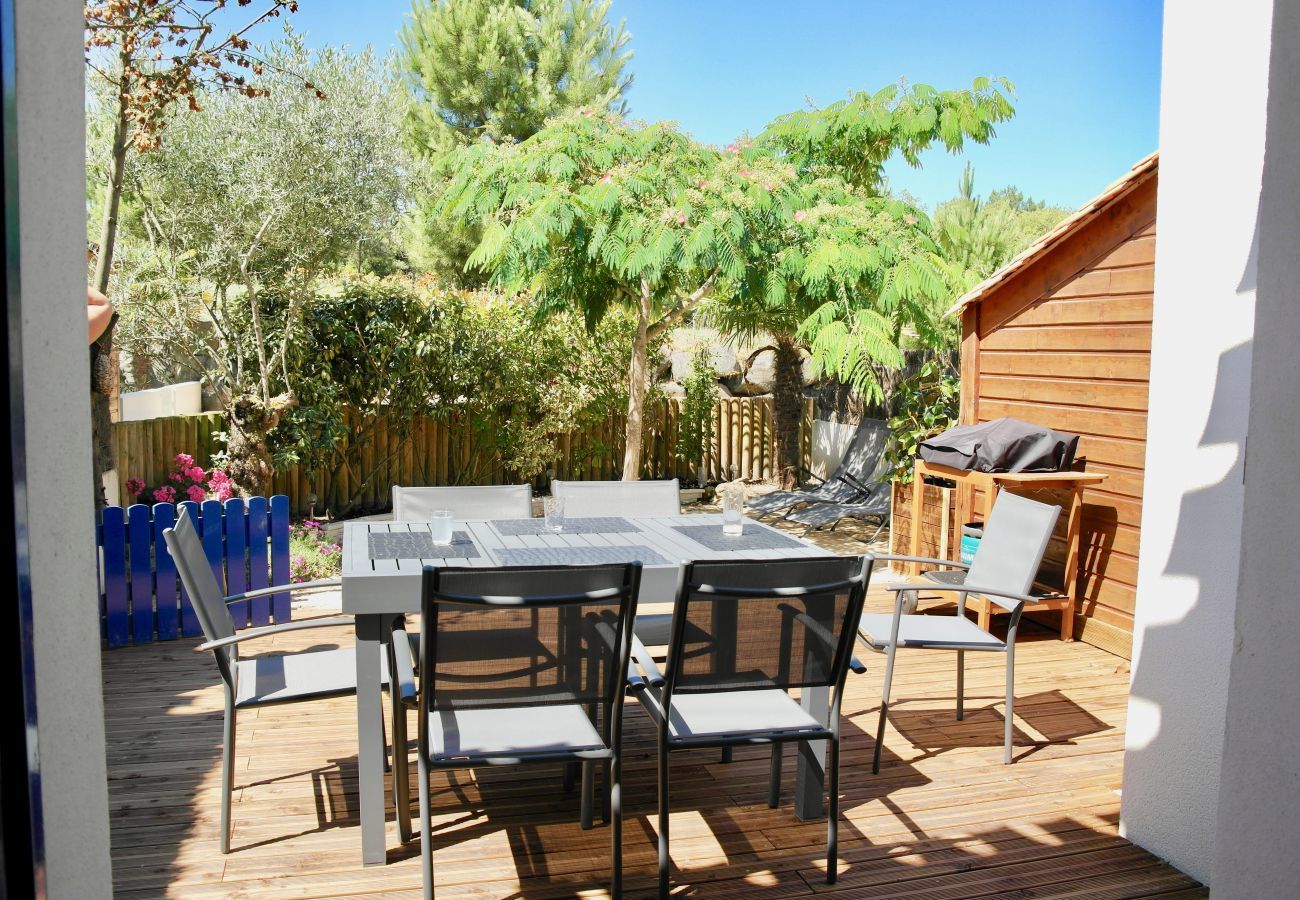 House in Saint-Hilaire-de-Riez - House for 5, close to the beach, shared pool