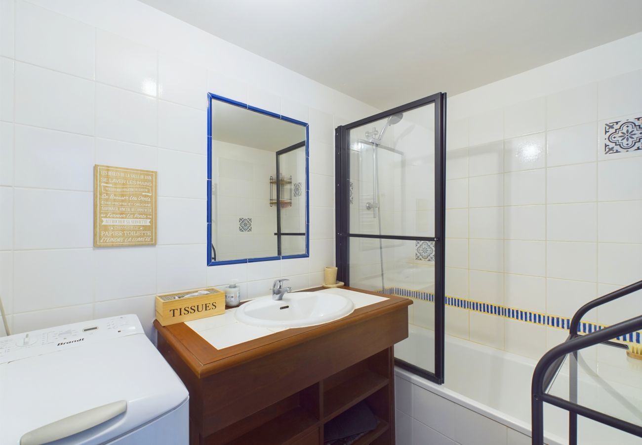 House in Saint-Hilaire-de-Riez - House for 5, close to the beach, shared pool